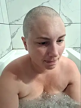 Emily33333's Webcam Show