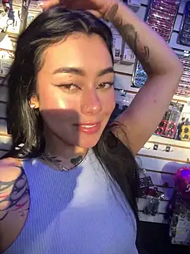 emily_24x's Webcam Show