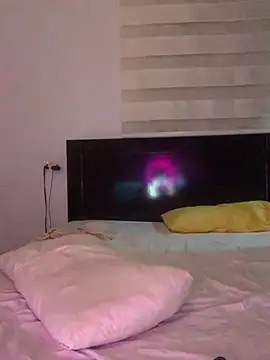 Онлайн чат XXX MISSMAYSROOM