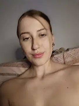 Susiee_Redd Chat XXX in diretta