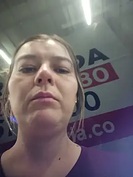 Chat +18 de Fernandar2025 ao vivo