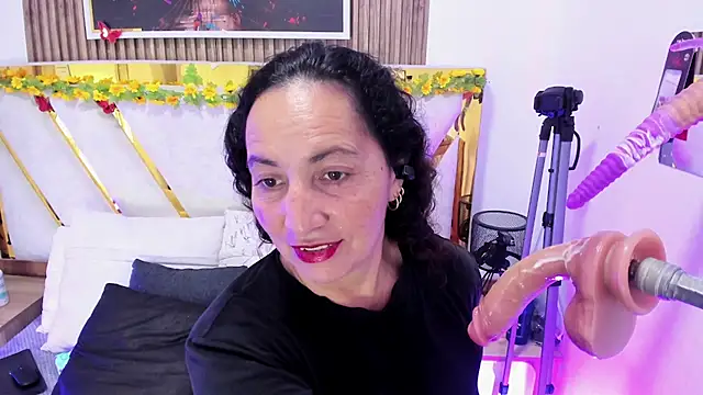 Luna_Naughty1 Webcam Show