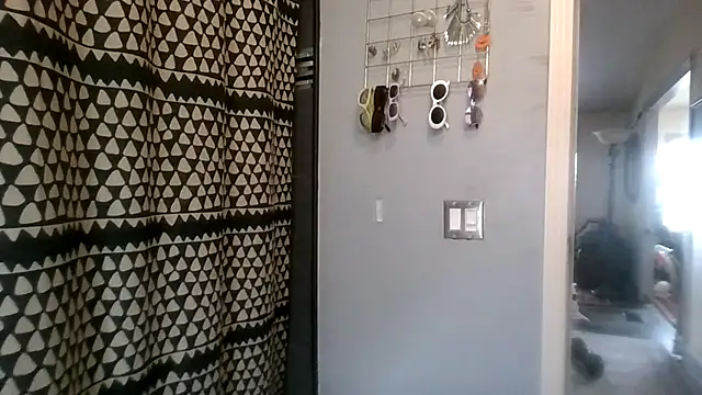 nolimitBackdoorman Show in webcam