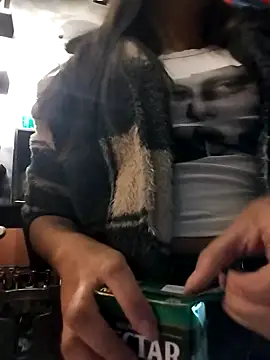 XXX chat uživo modela karlagiraldo198