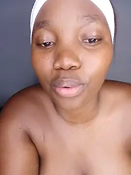 Show modela EbonyBabe020 na web-kameri