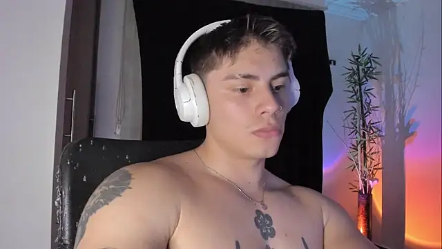 Chat XXX en directo de Giordano_Russo
