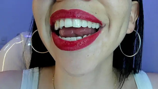 Katty_mouth Adlı Modelin Canlı XXX Sohbeti