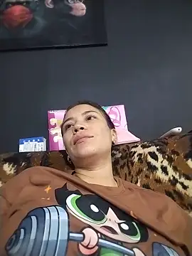 Mia-1995's Live XXX Chat