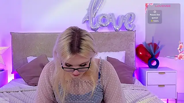 Jules_night Webcam Show