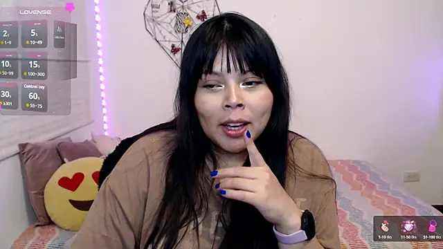 Živý XXX chat EllieMoonX
