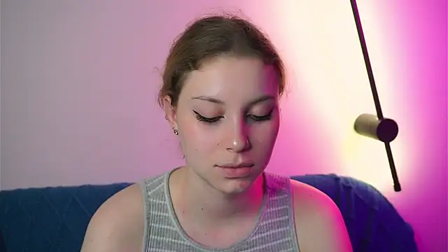 Sairallyn's Live XXX Chat
