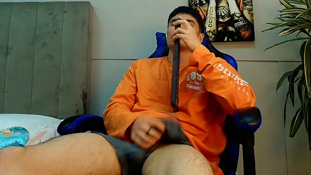 Czat XXX na żywo – roan_birkin