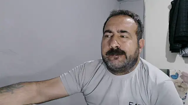 Chat XXX ao vivo de -dark-look-