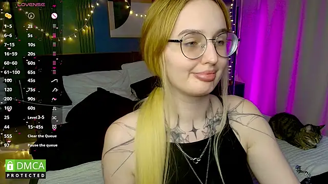 AdeLuna Live XXX-Chat