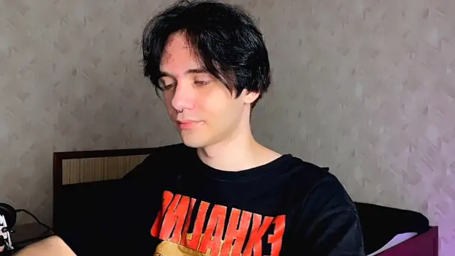 Zombde Adlı Modelin Canlı XXX Sohbeti