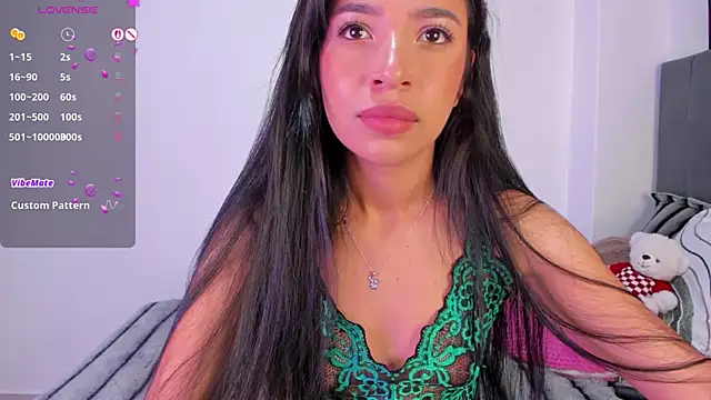 lillielover16 Adlı Modelin Canlı XXX Sohbeti