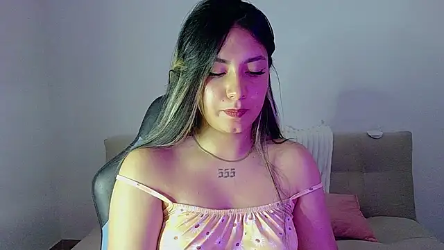 Lia_14_'s Live XXX Chat