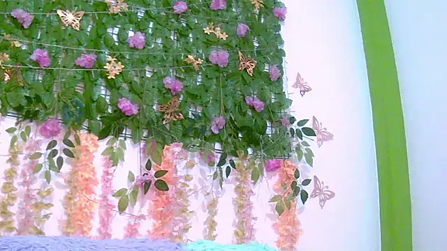Crysrusn Live XXX chat