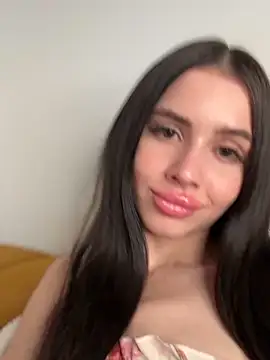 SofiaLaLight's Live XXX Chat