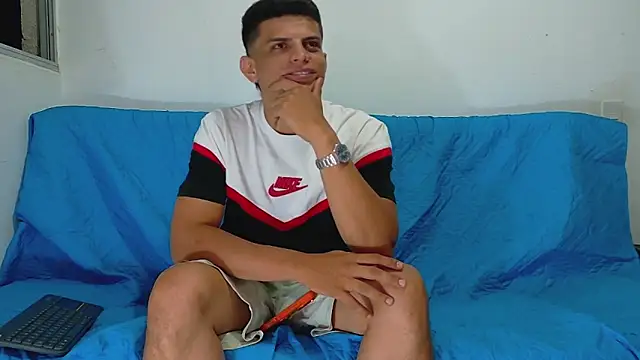Party_Straight Live XXX-Chat