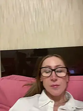 LauraDavis Live XXX-Chat