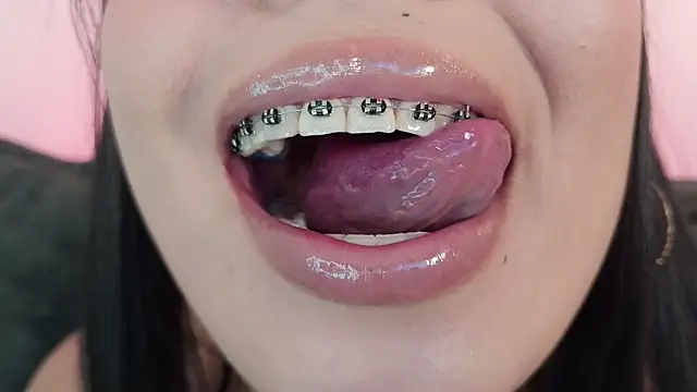 Živý XXX chat mia_roux1