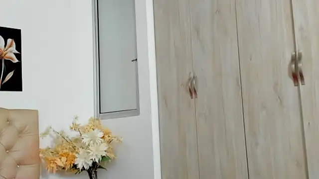 Chat XXX ao vivo de pinky_f00x
