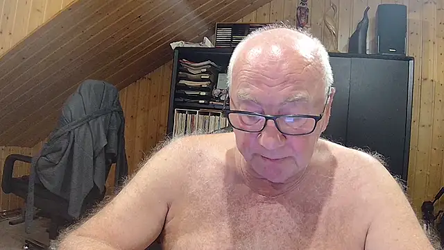 XXX chat uživo modela biggandybig