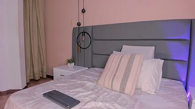 XXX chat uživo modela KatherinSky