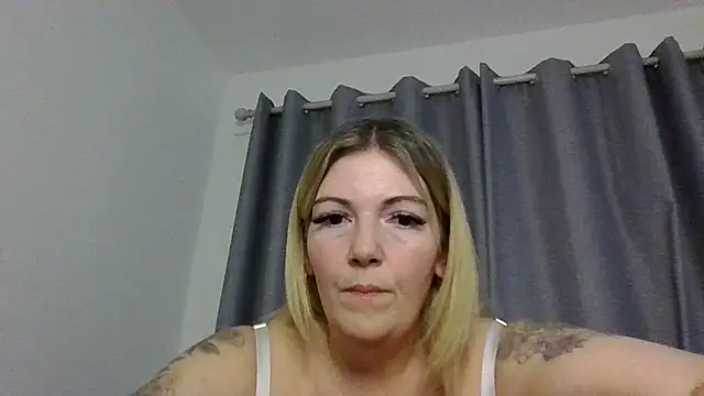 Chanti_Ryder_X Adlı Modelin Canlı XXX Sohbeti