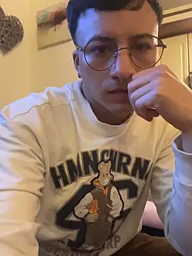 XXX chat uživo modela Dereck_Klain