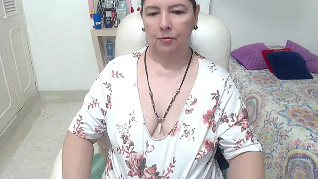 leonela_69 Chat XXX live