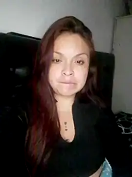 Chat +18 de Lina19_93 ao vivo
