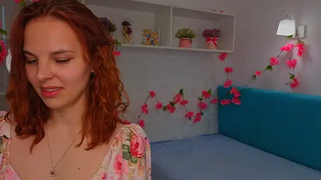 SinaHogsette's Webcam Show