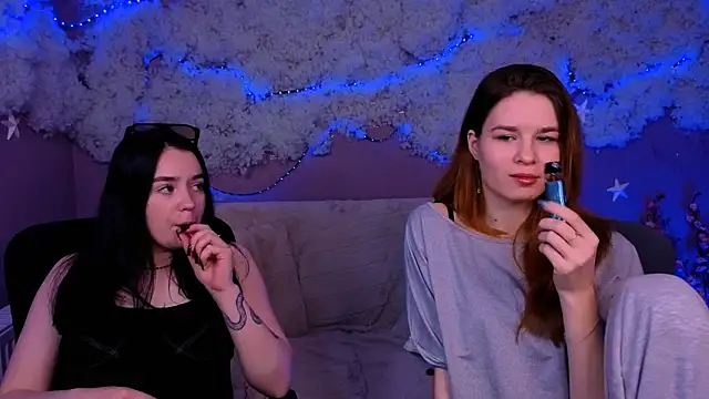 monica_xcx – Naživo XXX chat