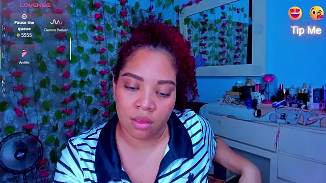 Chat +18 de AngelaCoffee ao vivo