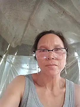 Tina6886's Live XXX Chat