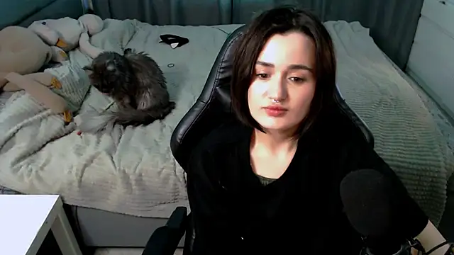 KiraYammy's Live XXX Chat