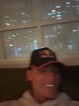 MateoMitchell webkamerás műsora
