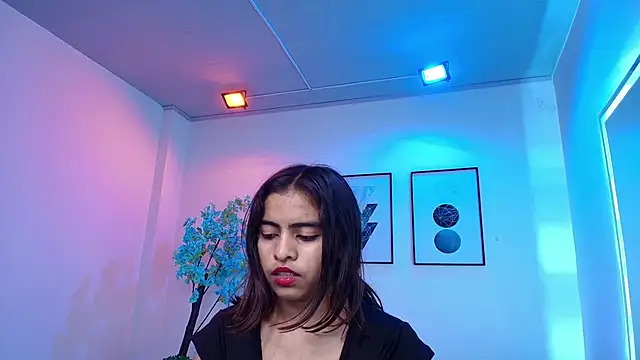 Naia_trendy élő XXX-chatje