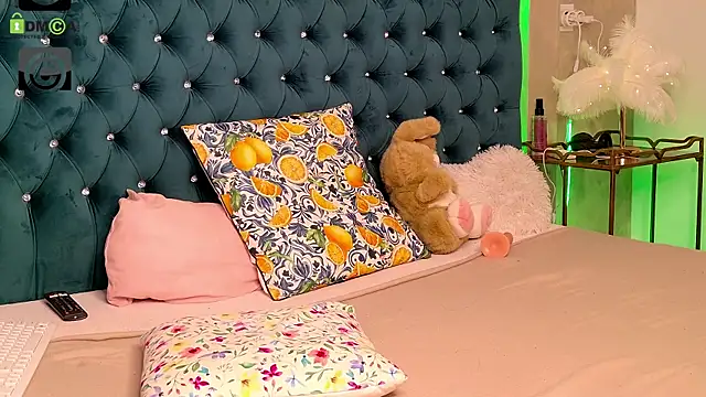 IrisMiley's Live XXX Chat