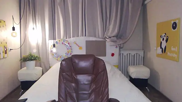 MasterLeila Show in webcam
