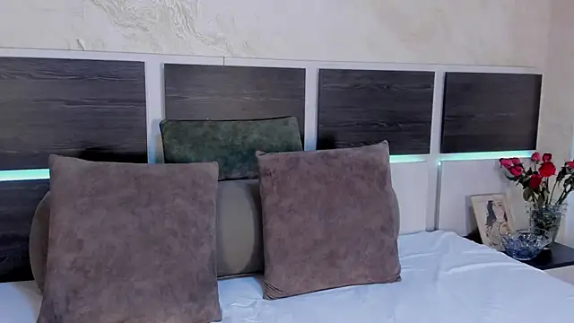 Chat +18 de Natalia_Cruzz ao vivo