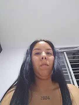 royalgirls_x Show in webcam