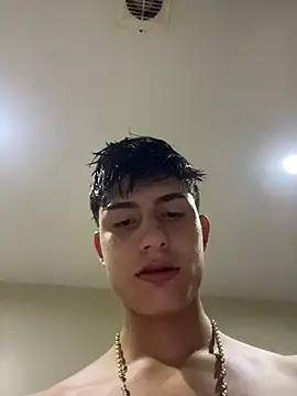 Lander_Cruz's Live XXX Chat