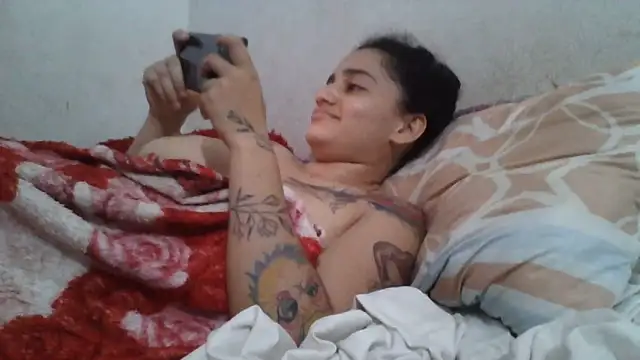 girl_tits 现场XXX聊天