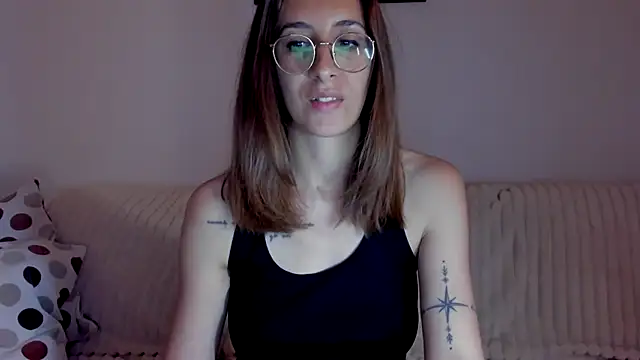 DesireMore90 élő XXX-chatje