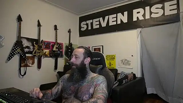 StevenRiseNYC Adlı Modelin Canlı XXX Sohbeti