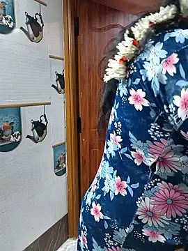 revathisree webkamerás műsora