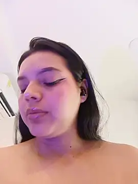 ViolettaRousee_ Pertunjukan Webcam
